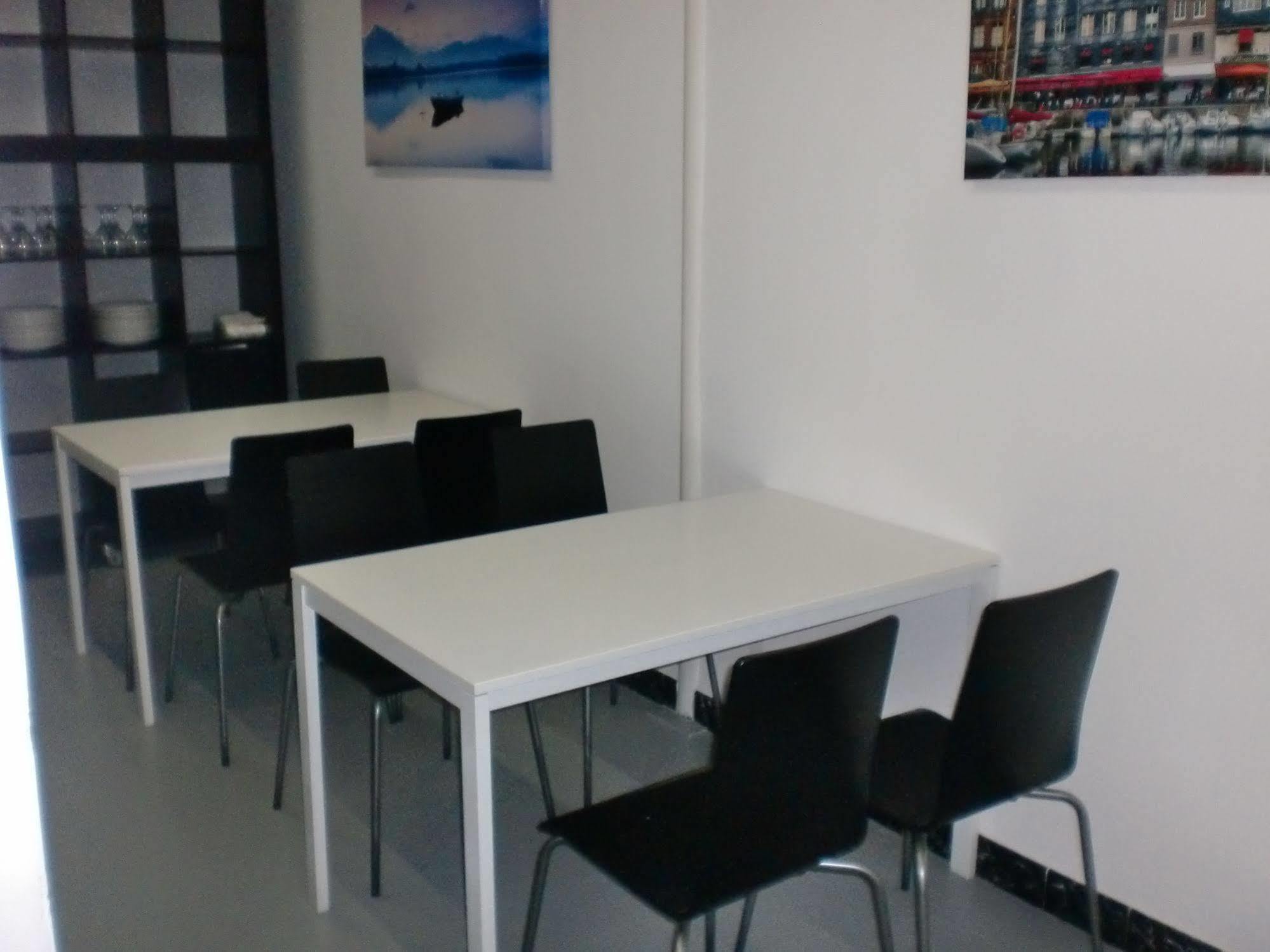 Albergue Monterrey Сантяго де Компостела Екстериор снимка