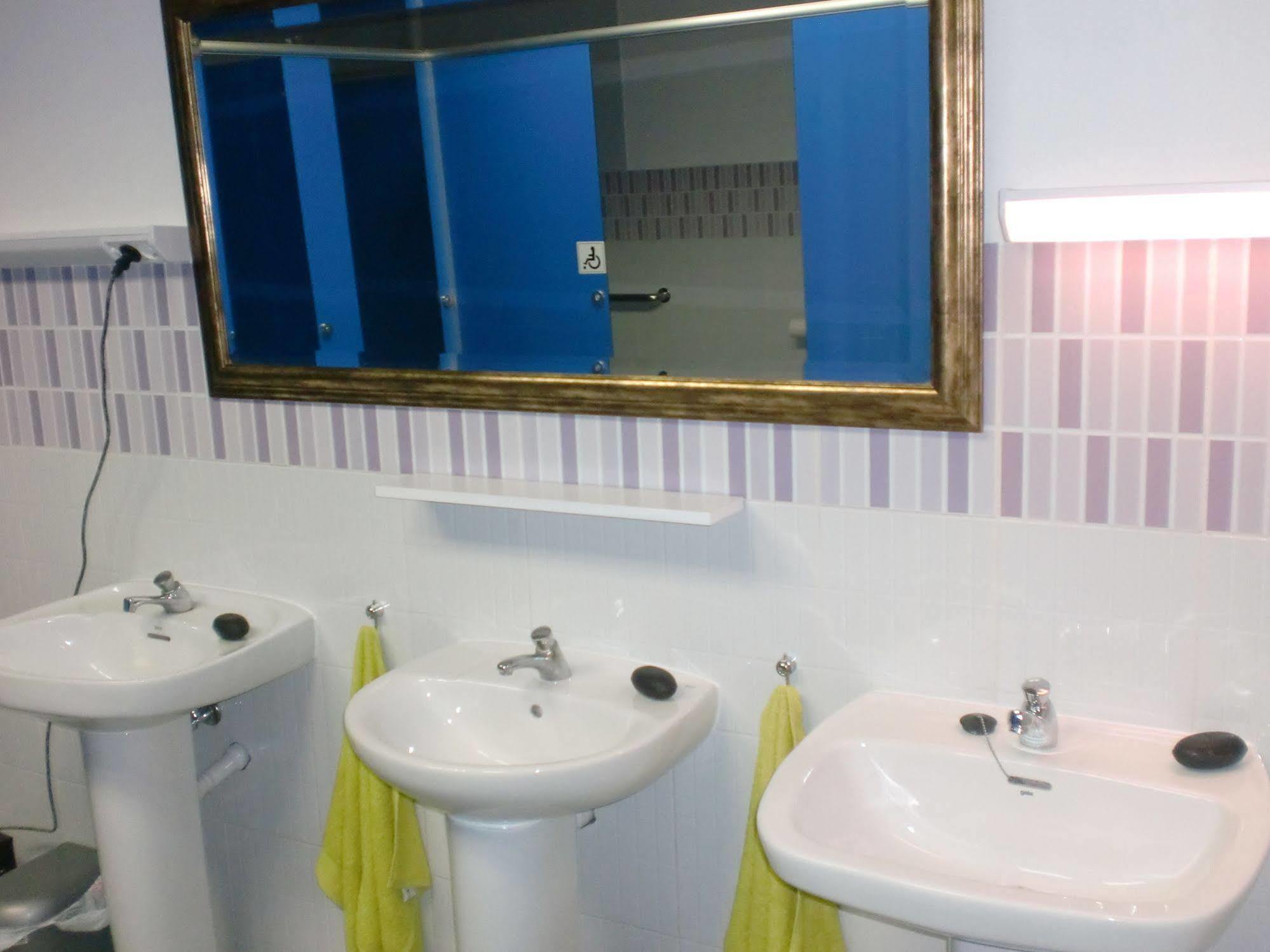 Albergue Monterrey Сантяго де Компостела Екстериор снимка