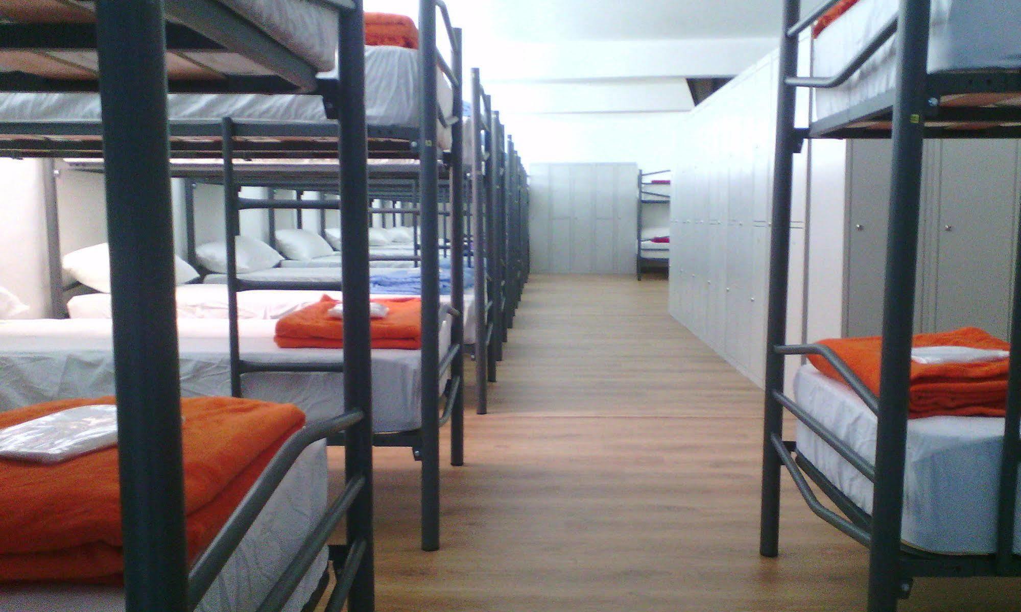 Albergue Monterrey Сантяго де Компостела Екстериор снимка